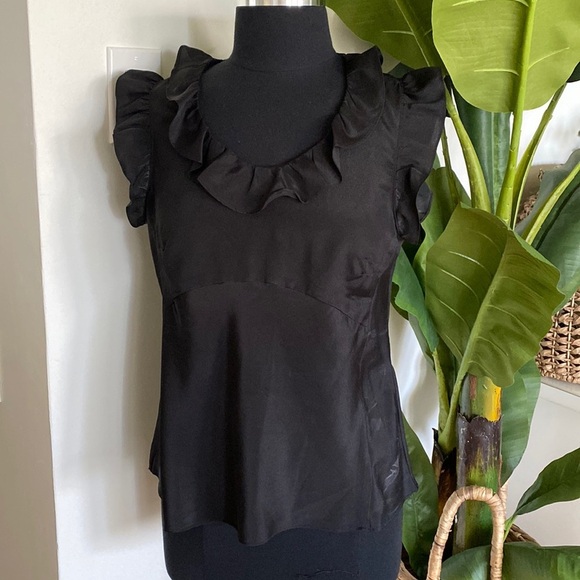 Banana Republic blouse with ruffles - Picture 1 of 8